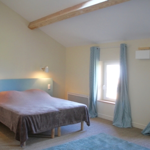 chambre-gite-de-groupe-manzana-granny-receptions-chateau-lavalade-tarn-et-garonne